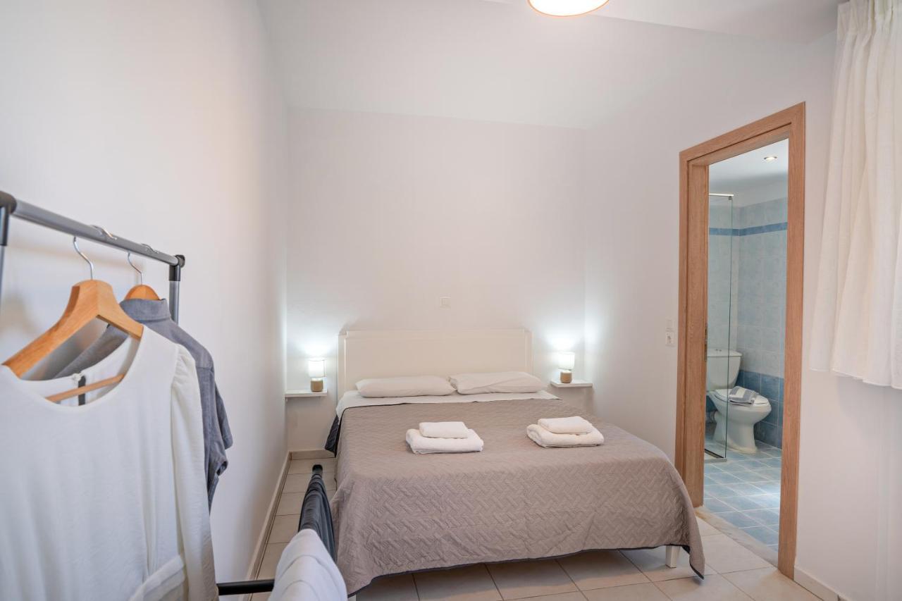 Azure Seaside Apts Magnisía Esterno foto