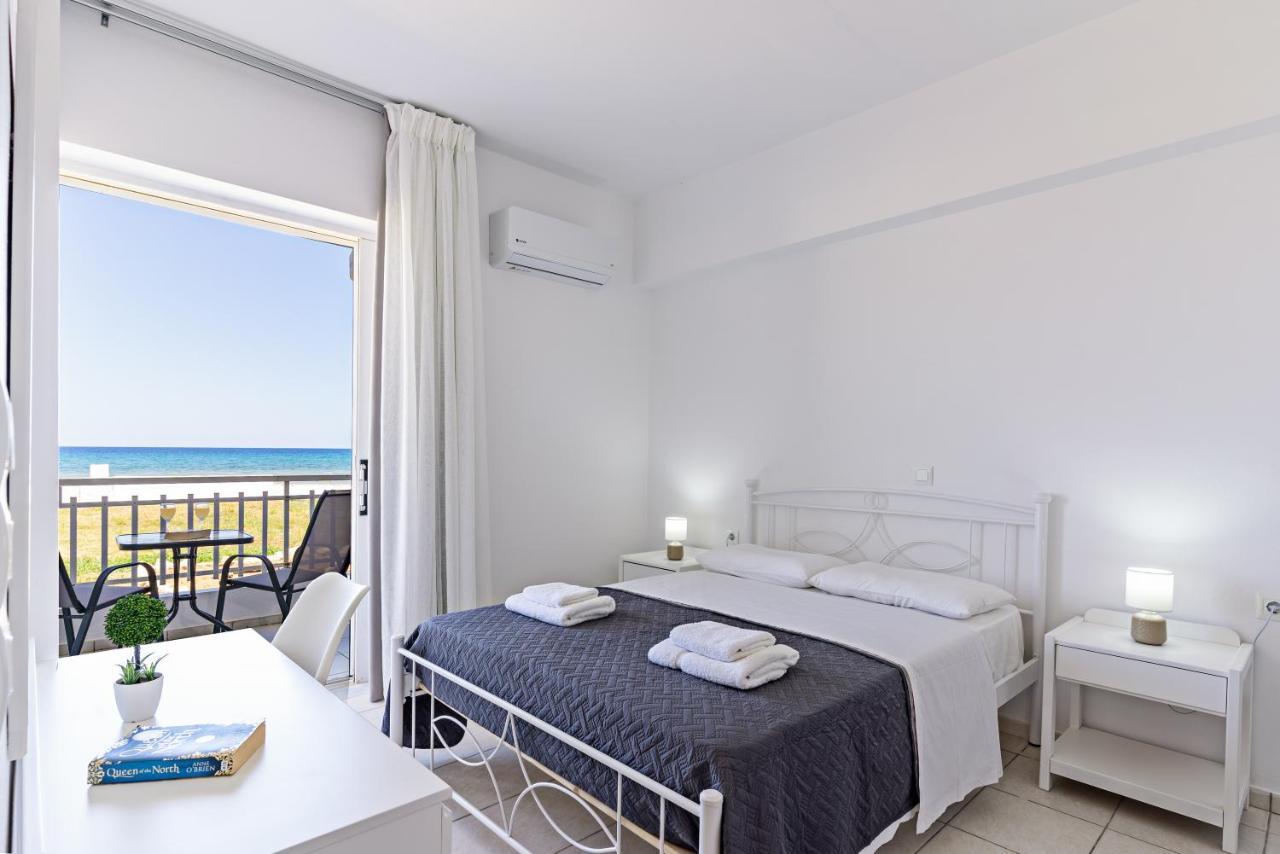 Azure Seaside Apts Magnisía Esterno foto