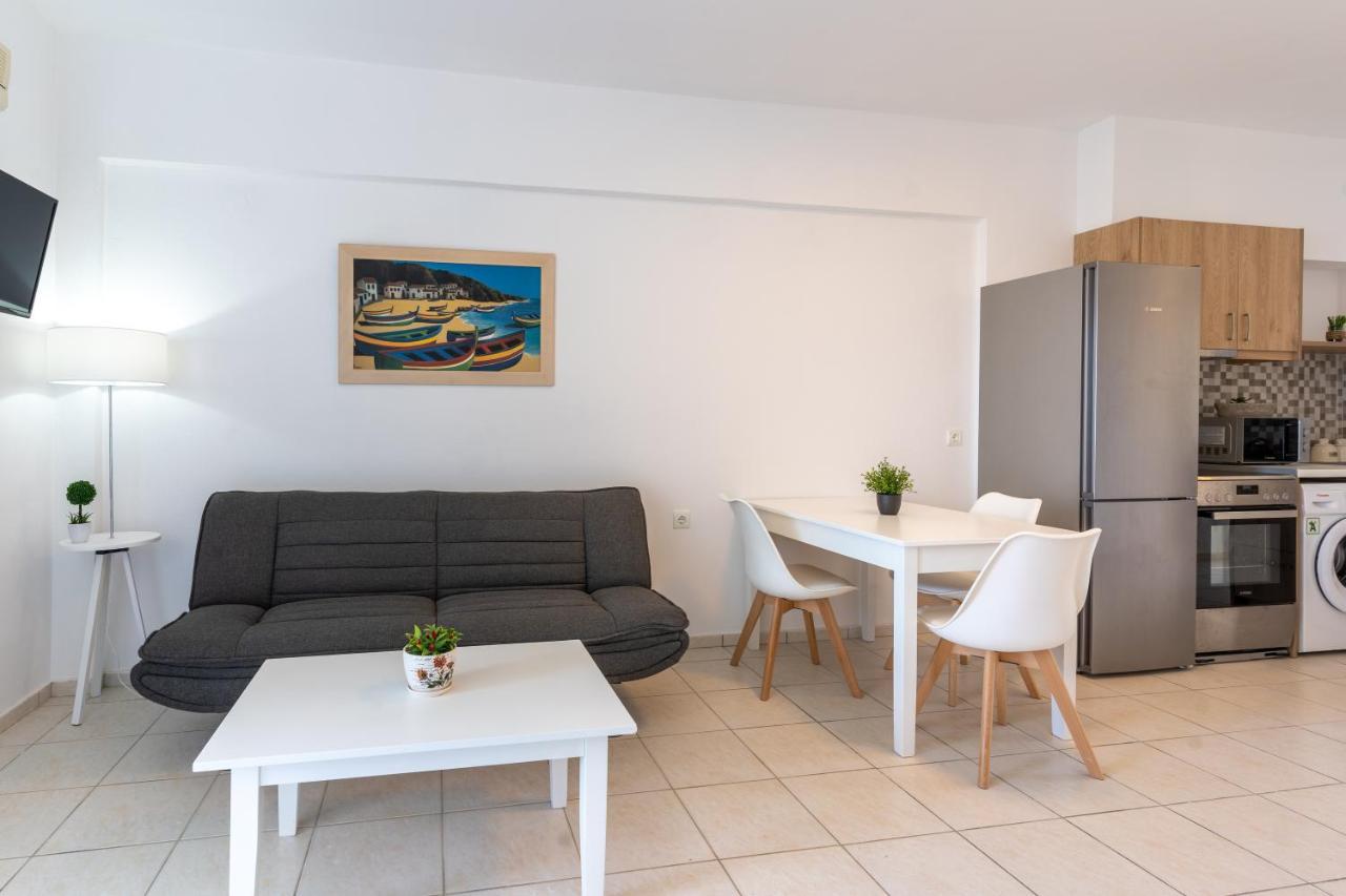 Azure Seaside Apts Magnisía Esterno foto
