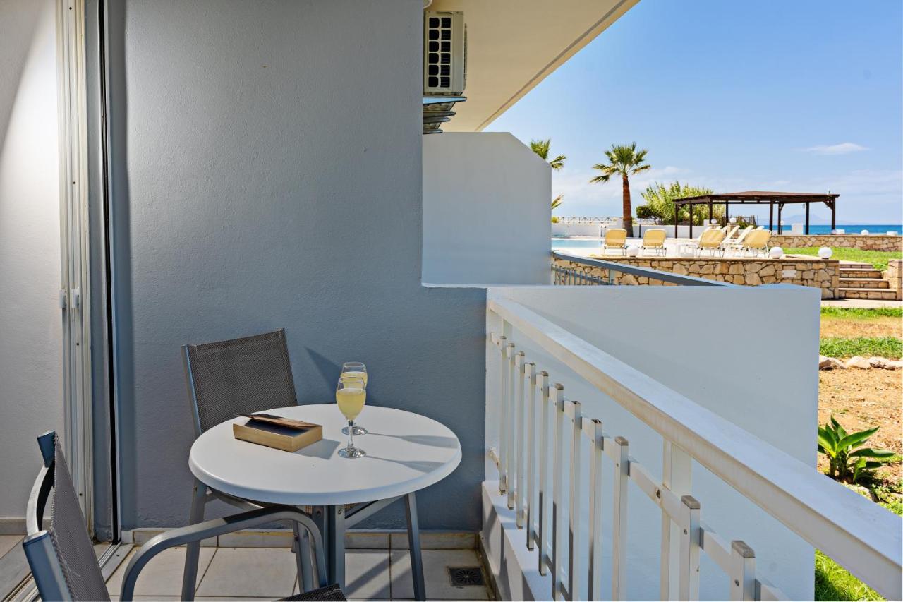 Azure Seaside Apts Magnisía Esterno foto