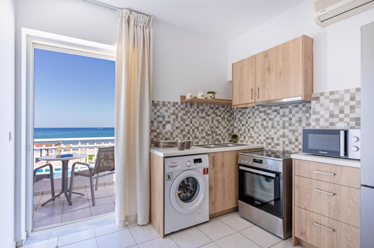 Azure Seaside Apts Magnisía Esterno foto