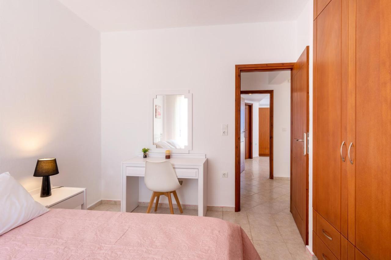Azure Seaside Apts Magnisía Esterno foto